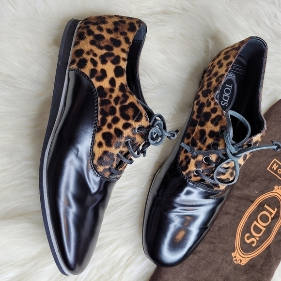 Tod's Leather Calf Hair Leopard Oxford Shoes - Picture 11 of 15